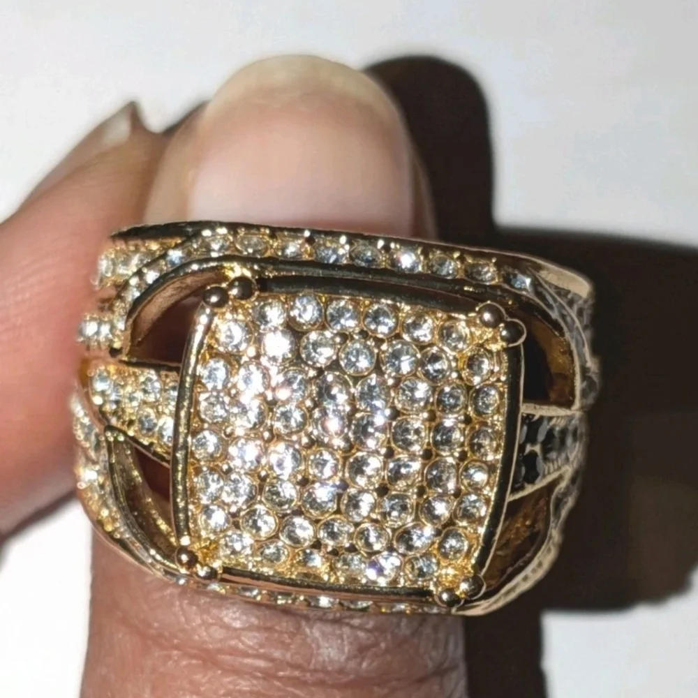 Gold and Silver Diamond Pavé Rings with Intricate Designs